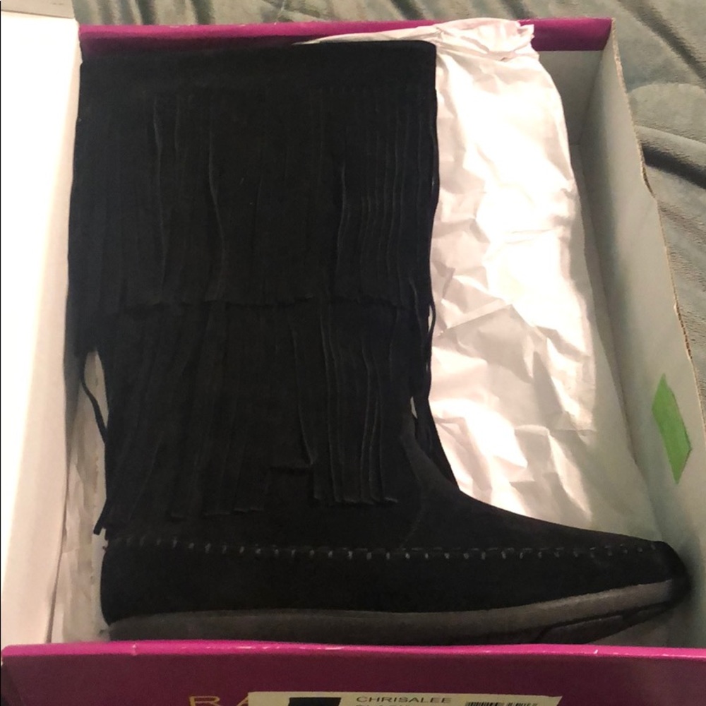 Fringe black boots